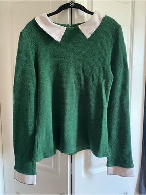 Textured Green Sweater with White Peter Pan Collar